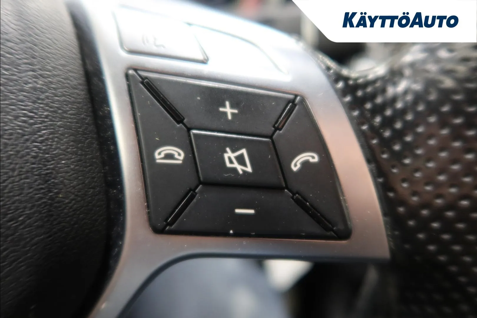 Mercedes-Benz CLS MLM-326 carousel image