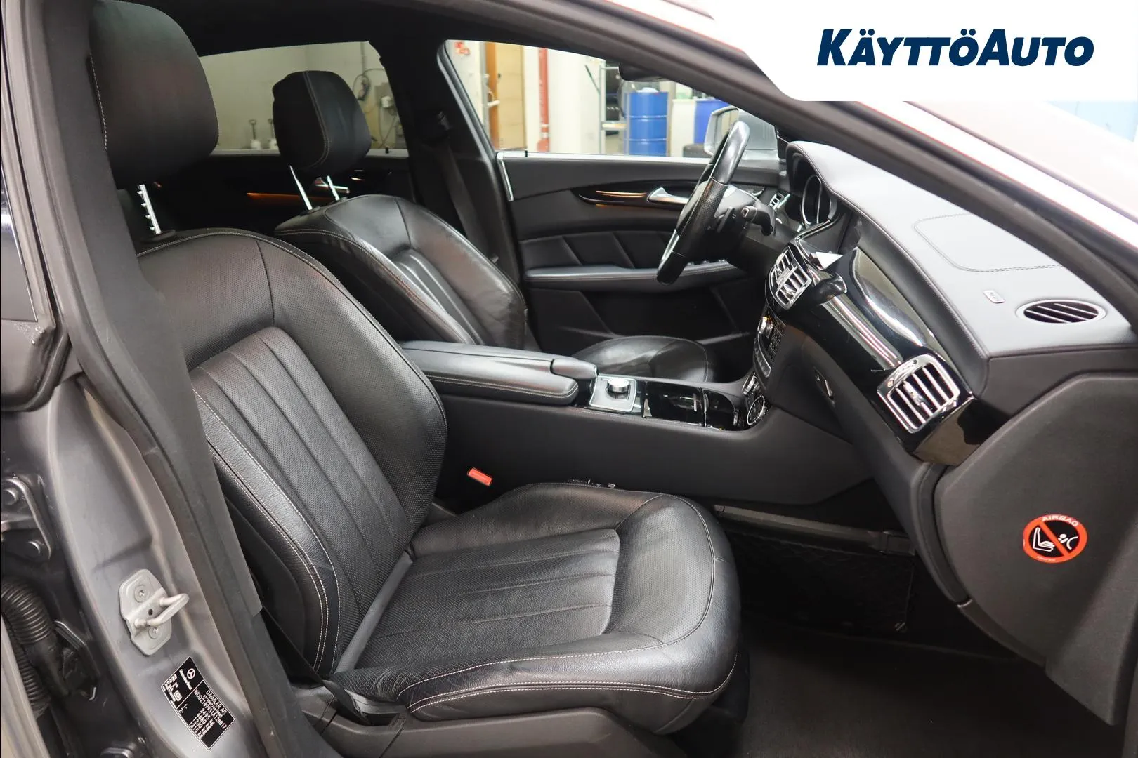 Mercedes-Benz CLS MLM-326 carousel image