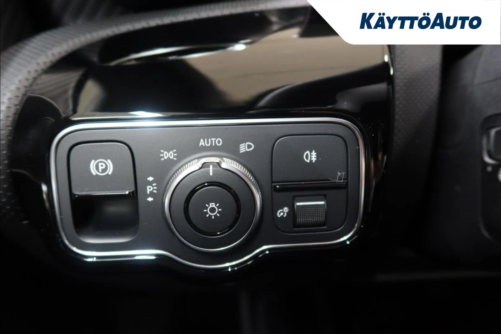 Mercedes-Benz CLA ZPP-443 carousel image