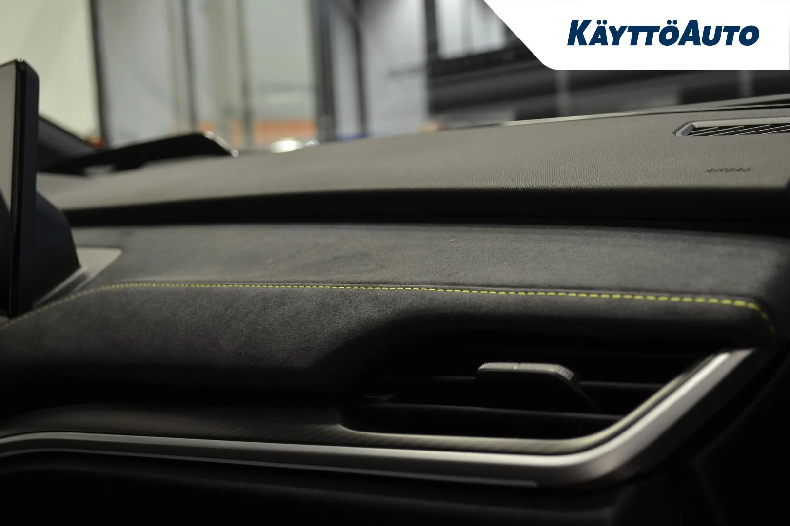 Skoda Elroq LTM-161 carousel image