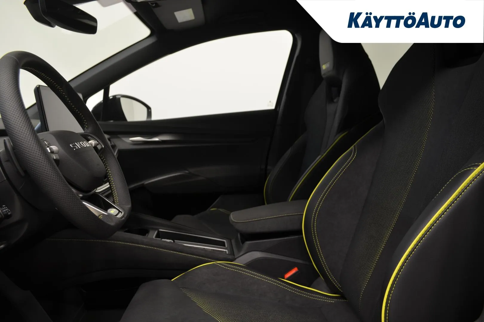 Skoda Elroq LTM-161 carousel image