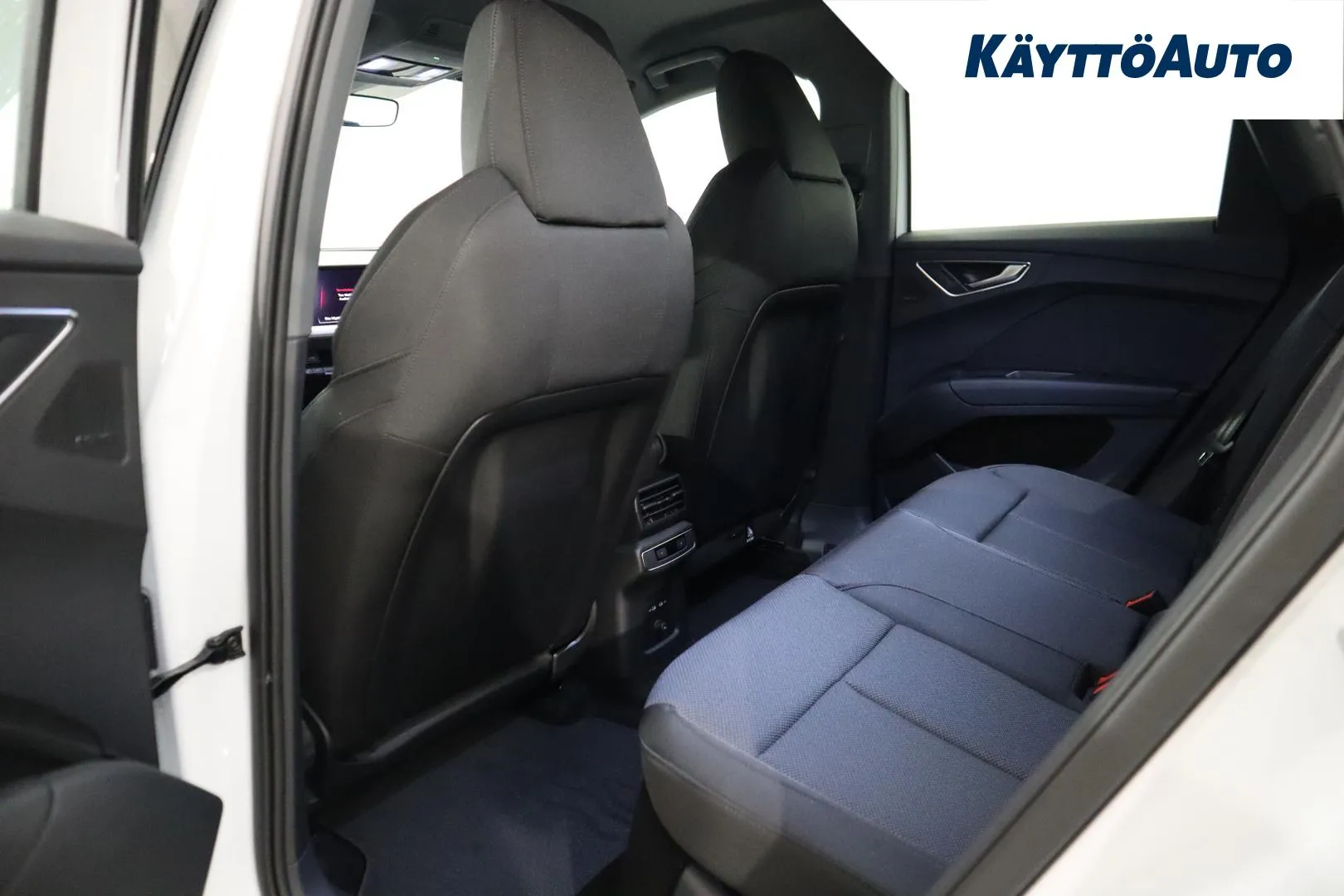 Audi Q4 e-tron NOG-218 carousel image