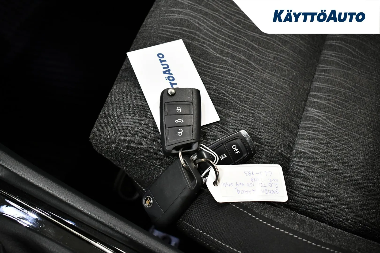 SKODA Karoq CLJ-183 carousel image