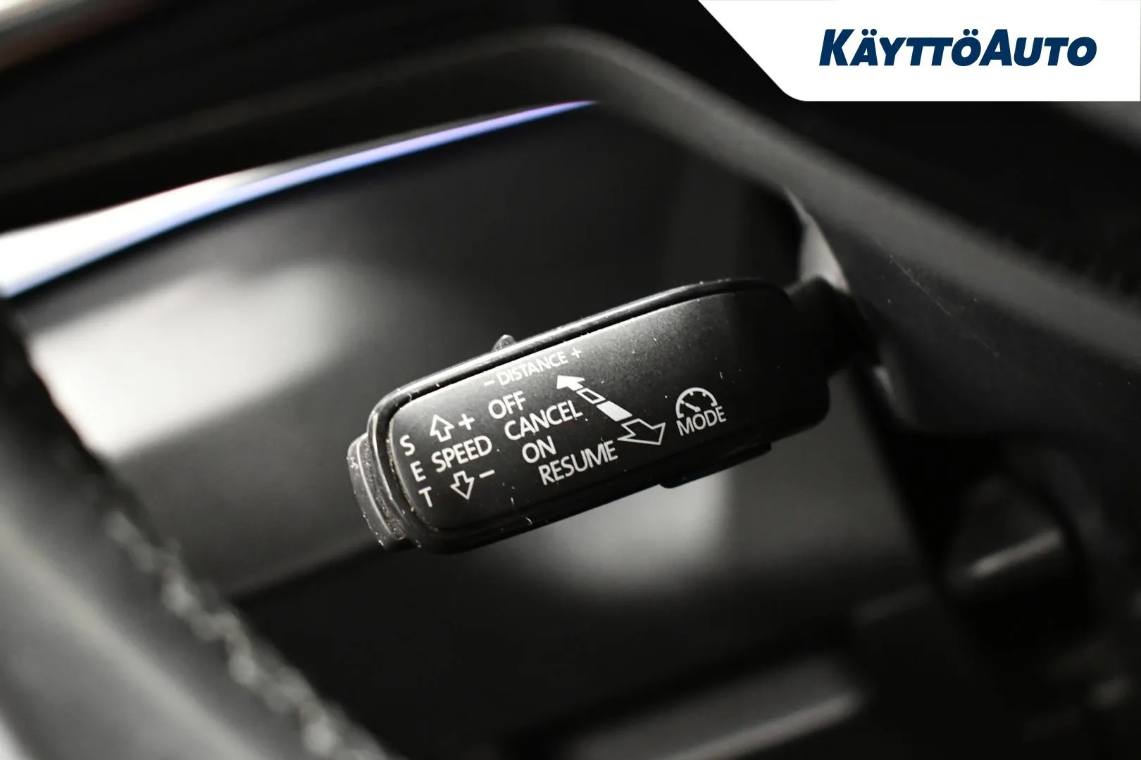 SKODA Karoq CLJ-183 carousel image