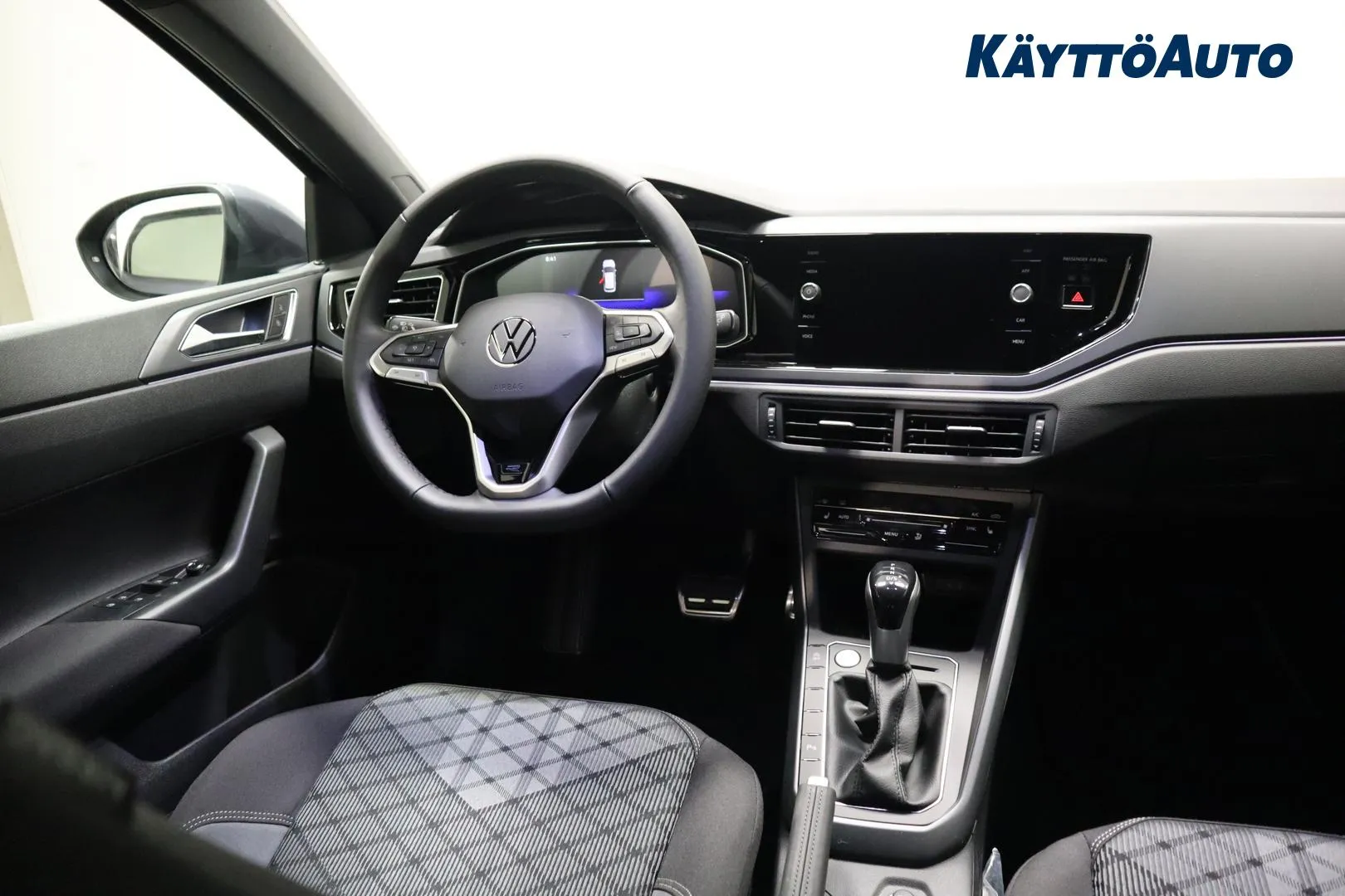 Volkswagen Taigo MRP-967 carousel image