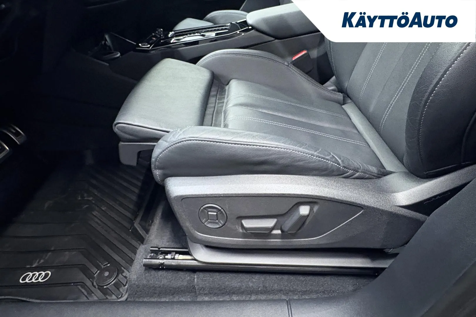 AUDI Q6 e-tron LSS-472 carousel image