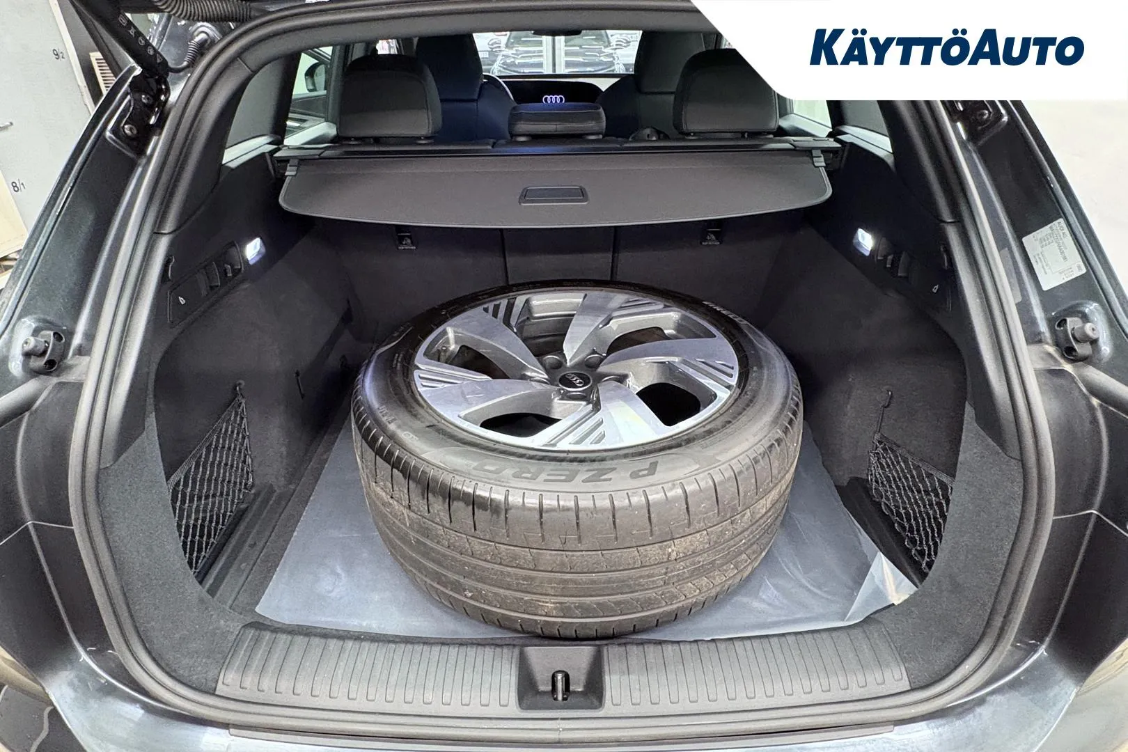 AUDI Q6 e-tron LSS-472 carousel image