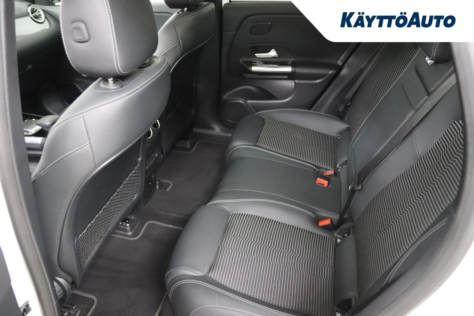 MERCEDES-BENZ EQA LTH-257 carousel image