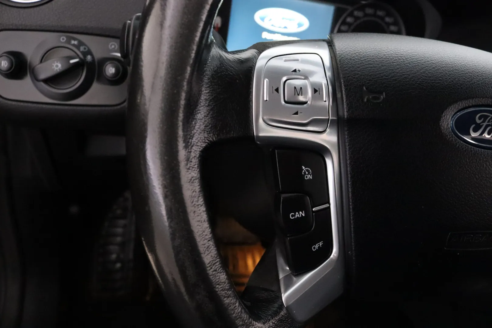 FORD Mondeo SMO-586 carousel image