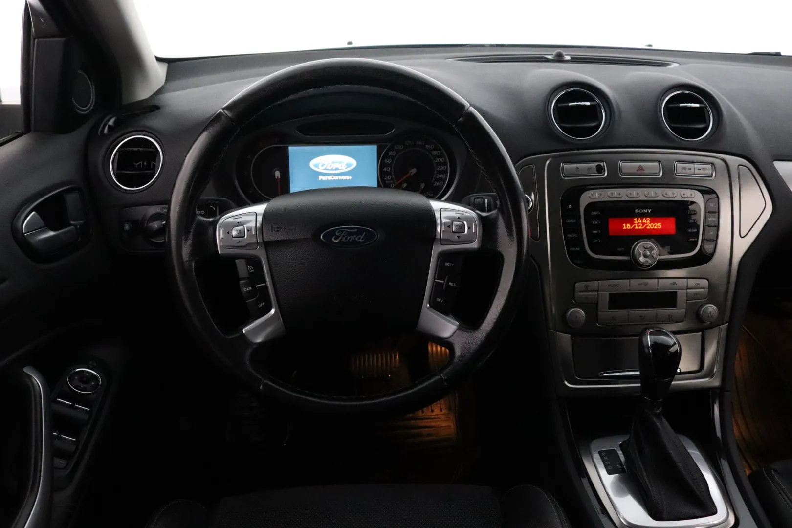 FORD Mondeo SMO-586 carousel image