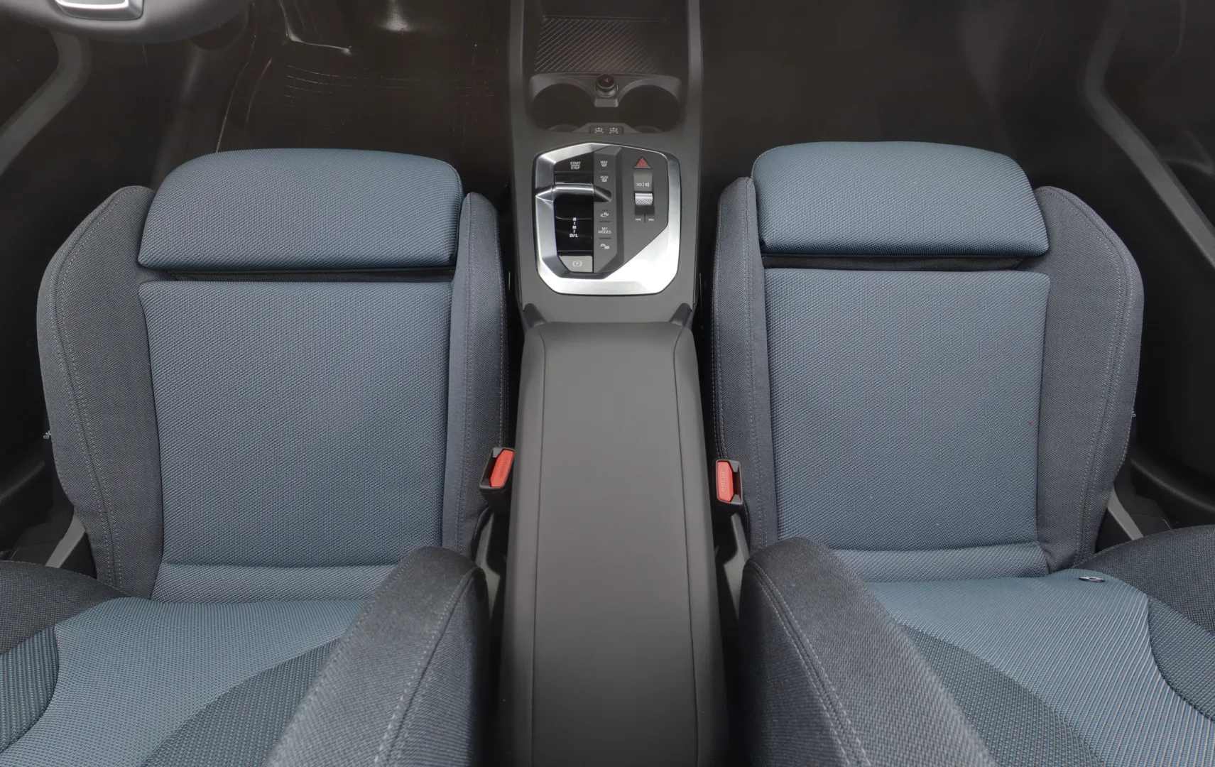 BMW 120 MRS-118 carousel image