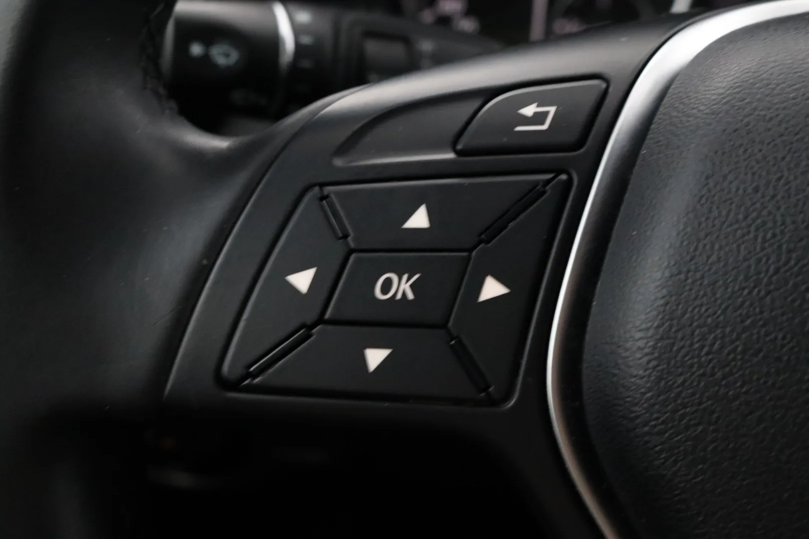 Mercedes-Benz A NLH-211 carousel image