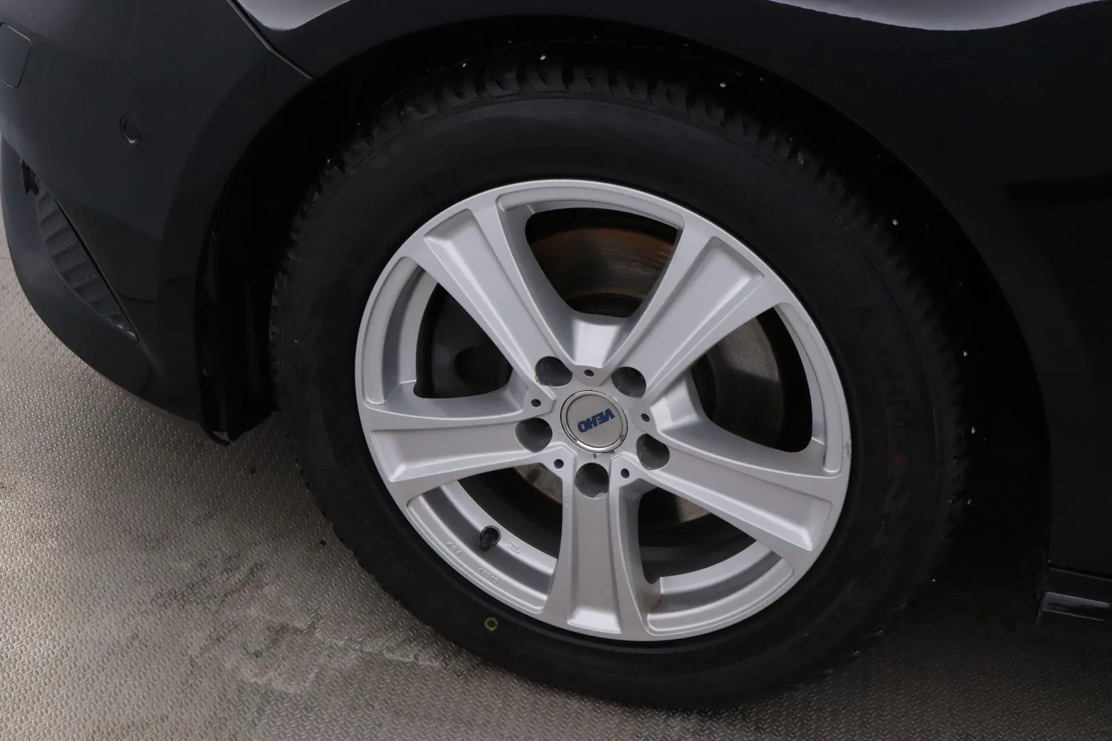 Mercedes-Benz A NLH-211 carousel image