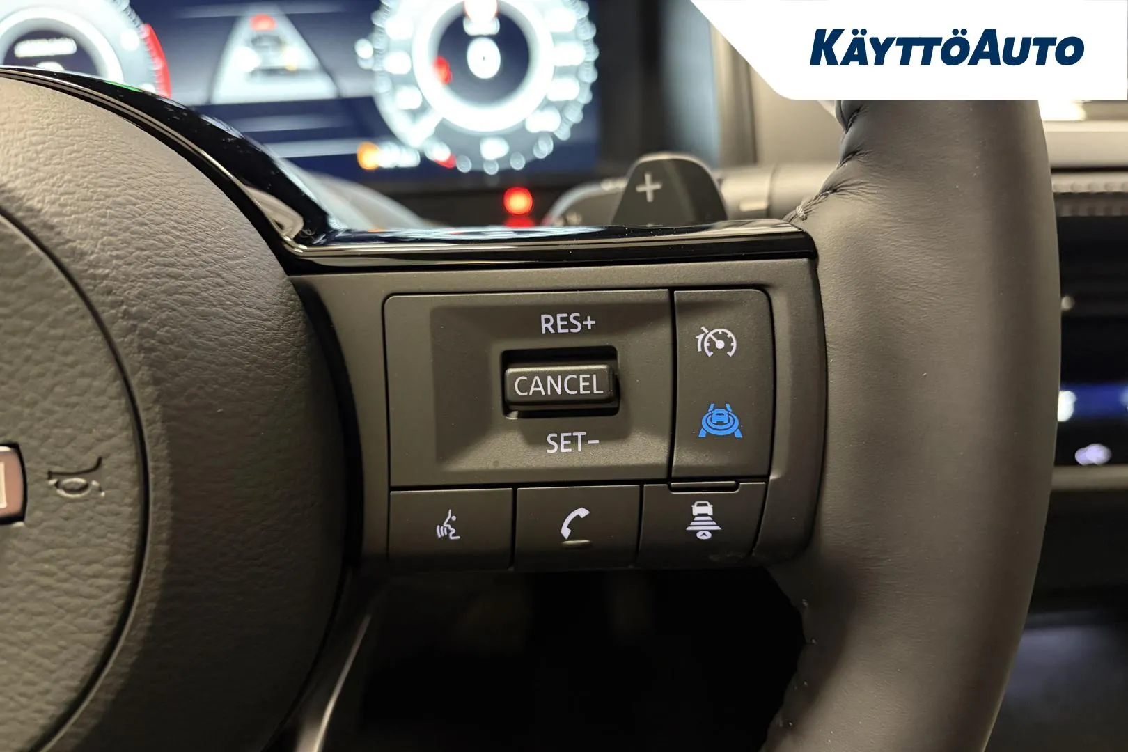 Nissan Qashqai FSR-819 carousel image