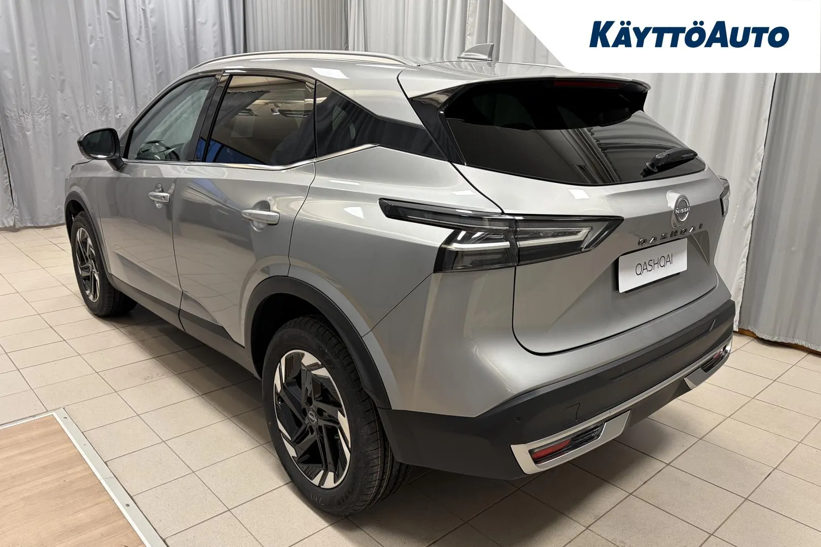 Nissan Qashqai FSR-819 carousel image