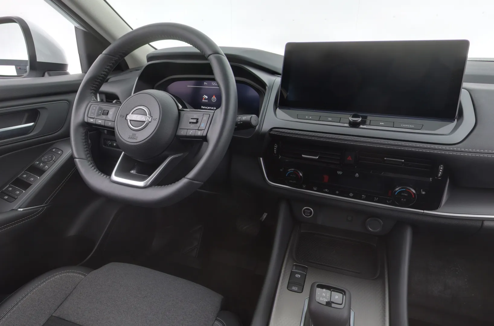 Nissan Qashqai RXE-842 carousel image