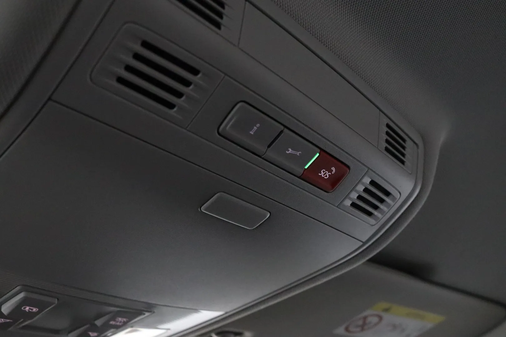 VOLKSWAGEN Golf GPC-986 carousel image