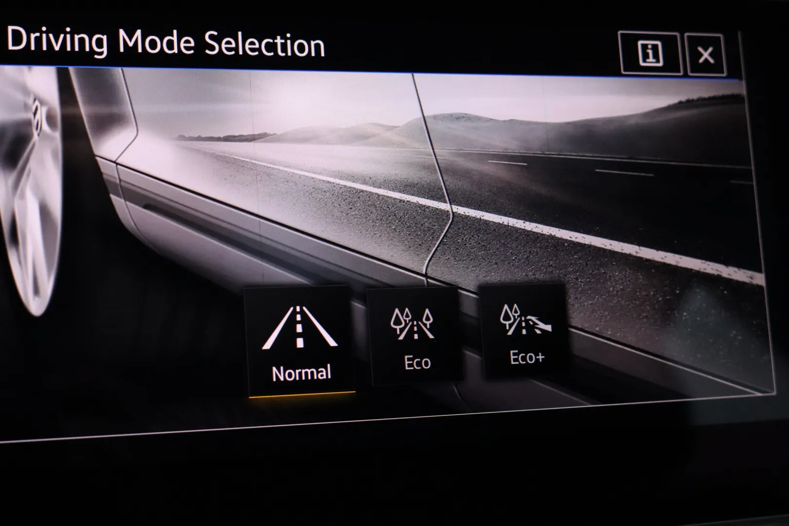 VOLKSWAGEN Golf GPC-986 carousel image