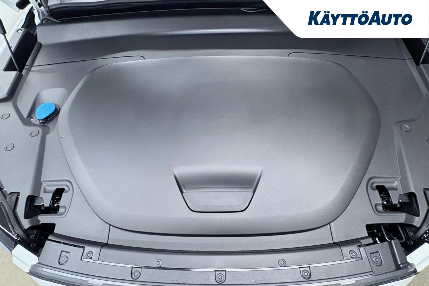 Volvo EX40 KXP-707 carousel image