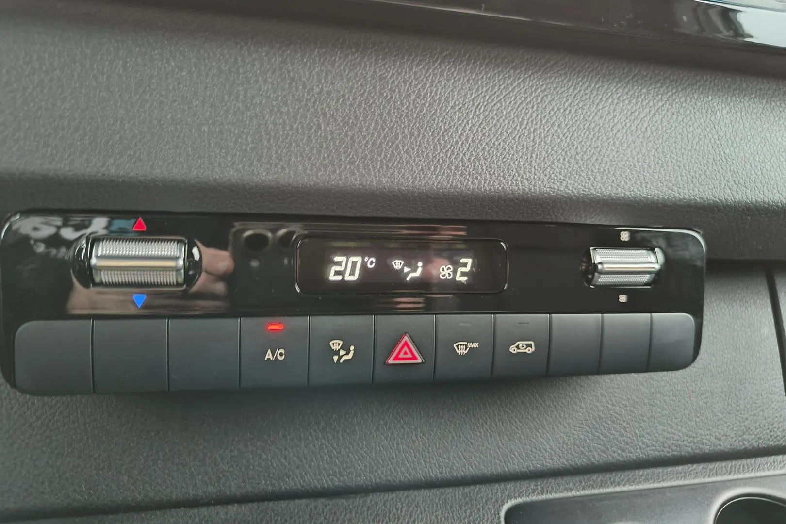 Mercedes-Benz Sprinter 726309 carousel image