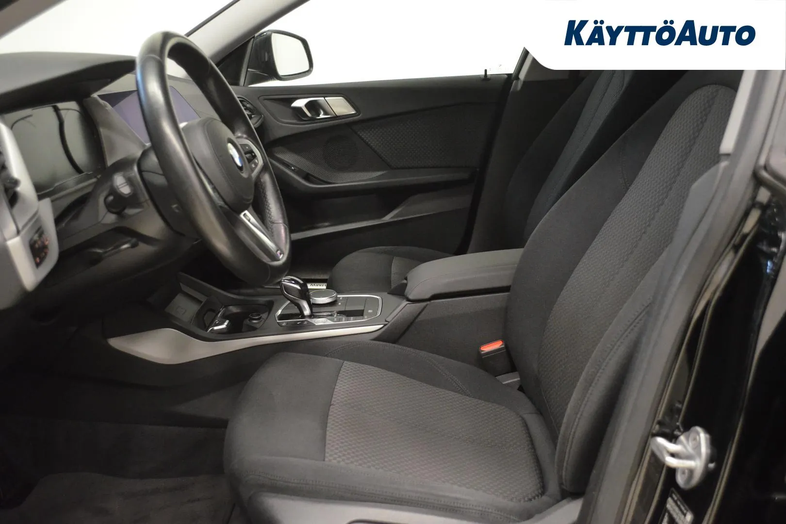 BMW 218 GTG-309 carousel image