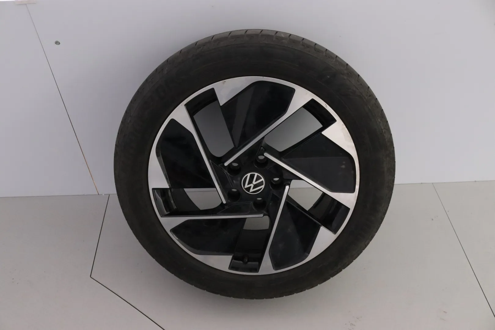 Volkswagen ID.3 OZR-965 carousel image