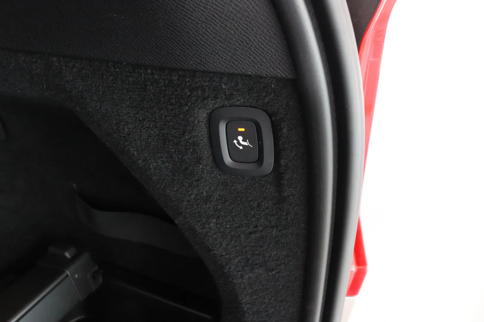 VOLVO XC90 MOR-296 carousel image