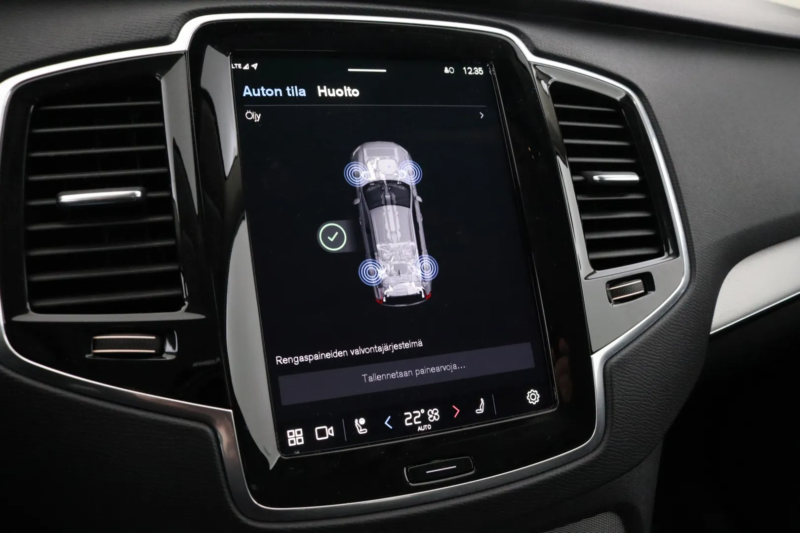 VOLVO XC90 MOR-296 carousel image