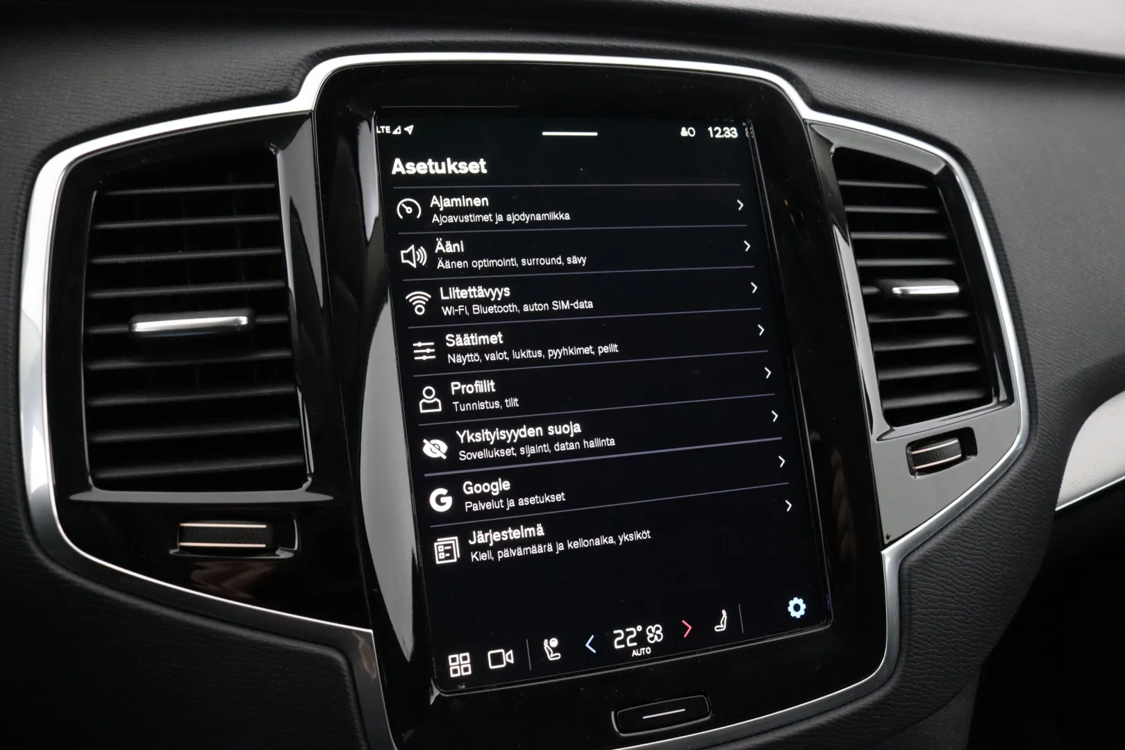 VOLVO XC90 MOR-296 carousel image