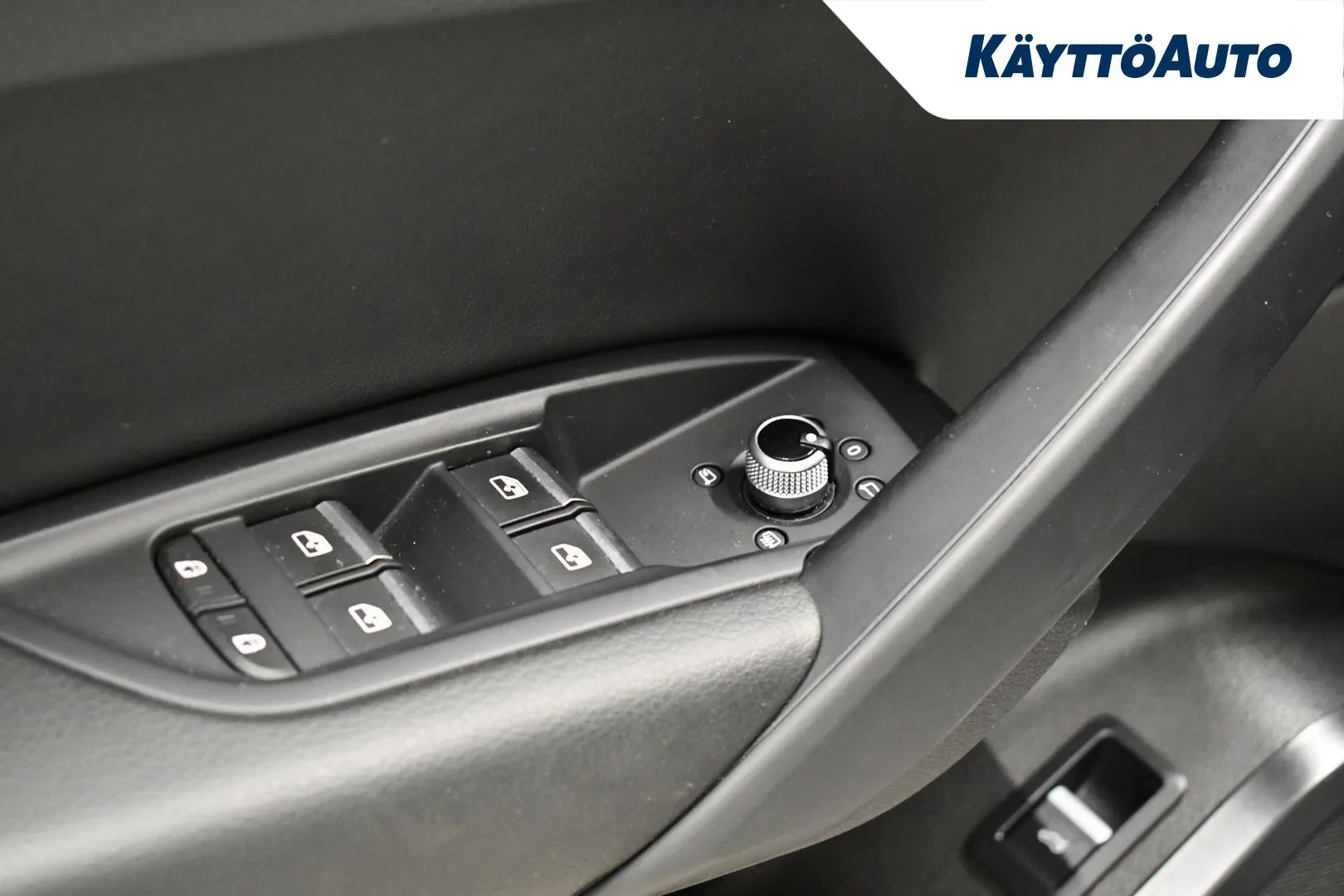 AUDI Q5 ZOH-830 carousel image