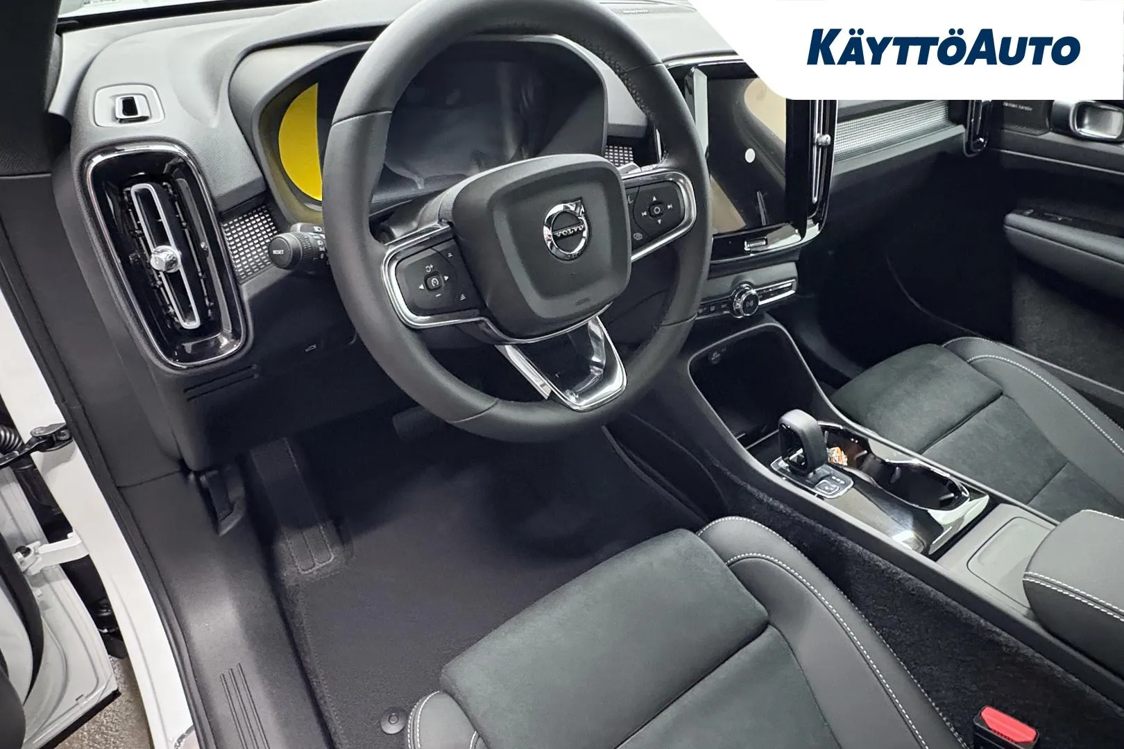 Volvo EC40 MRT-724 carousel image