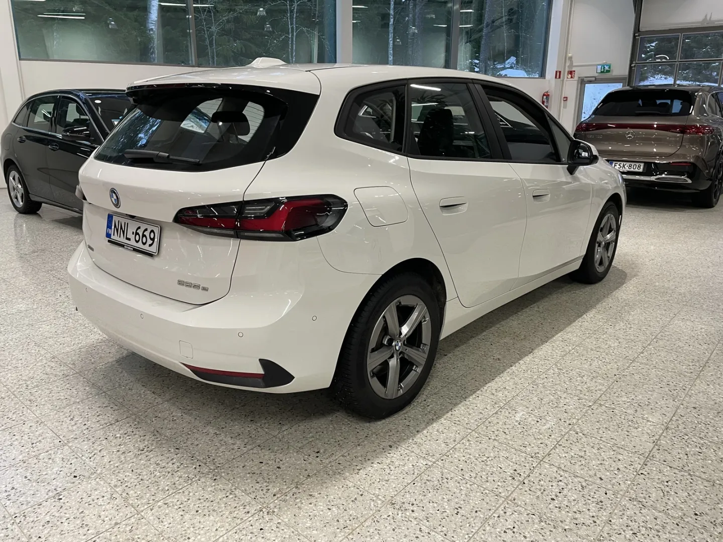 BMW 225 NNL-669 carousel image