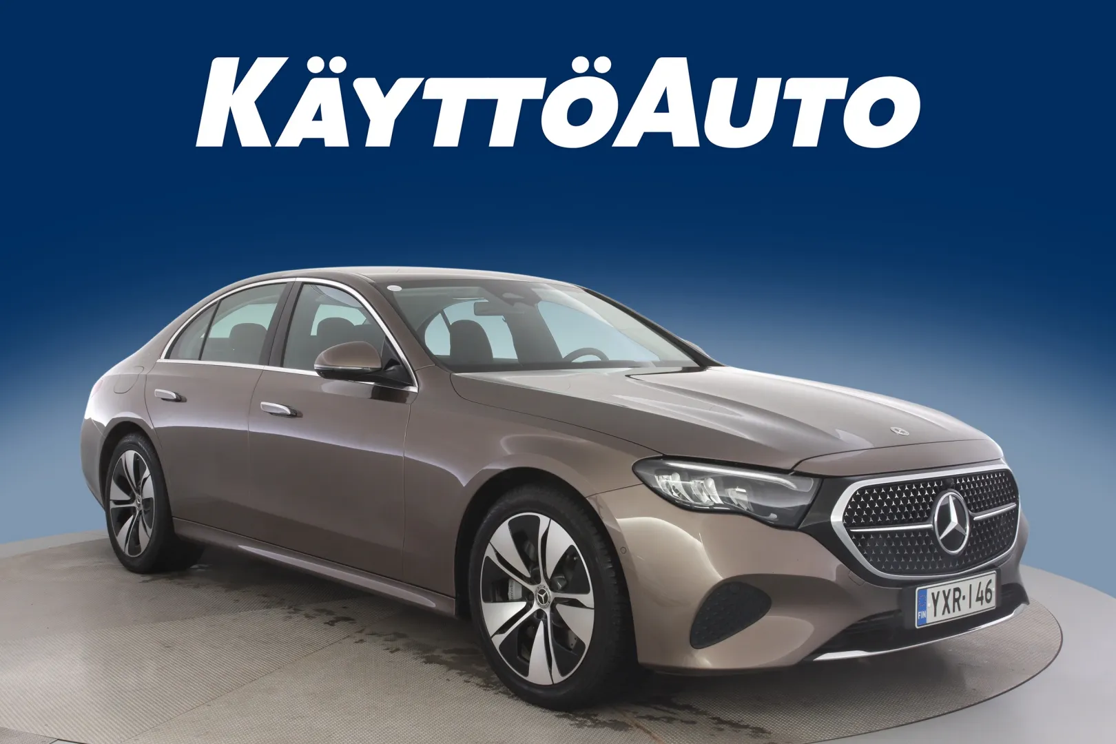 Mercedes-Benz E YXR-146 carousel image