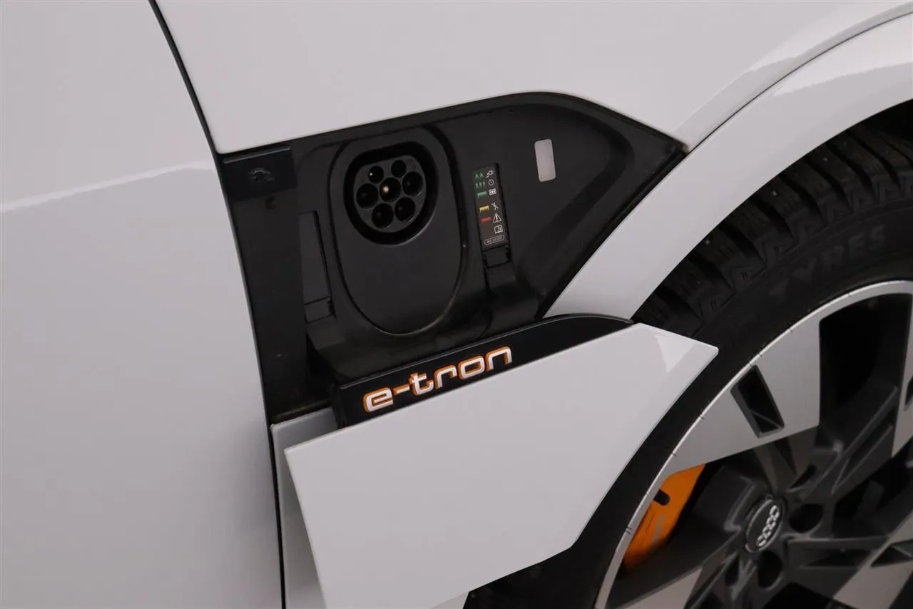 AUDI e-tron KTT-522 carousel image