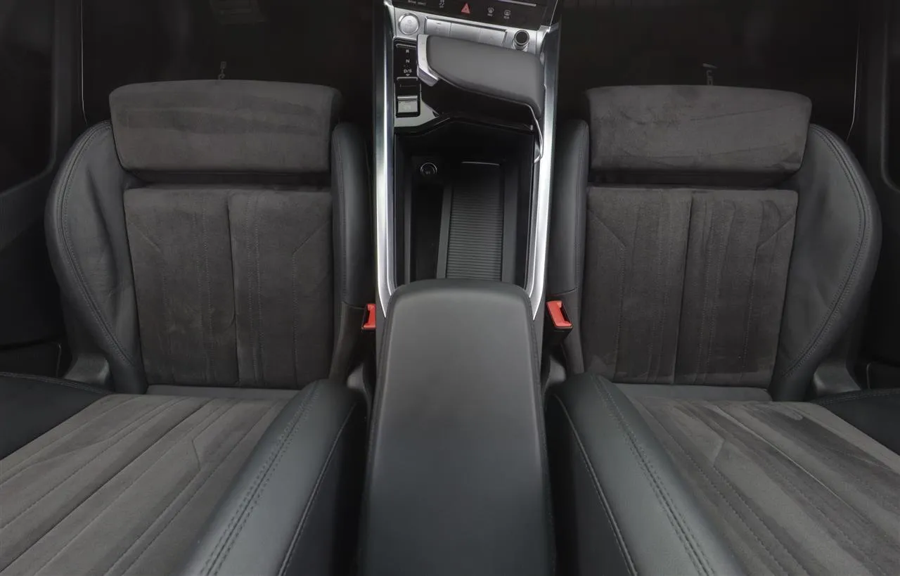 AUDI e-tron KTT-522 carousel image