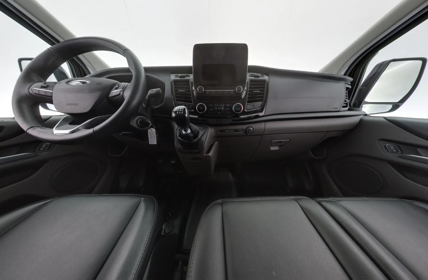 FORD Transit Custom GOH-823 carousel image