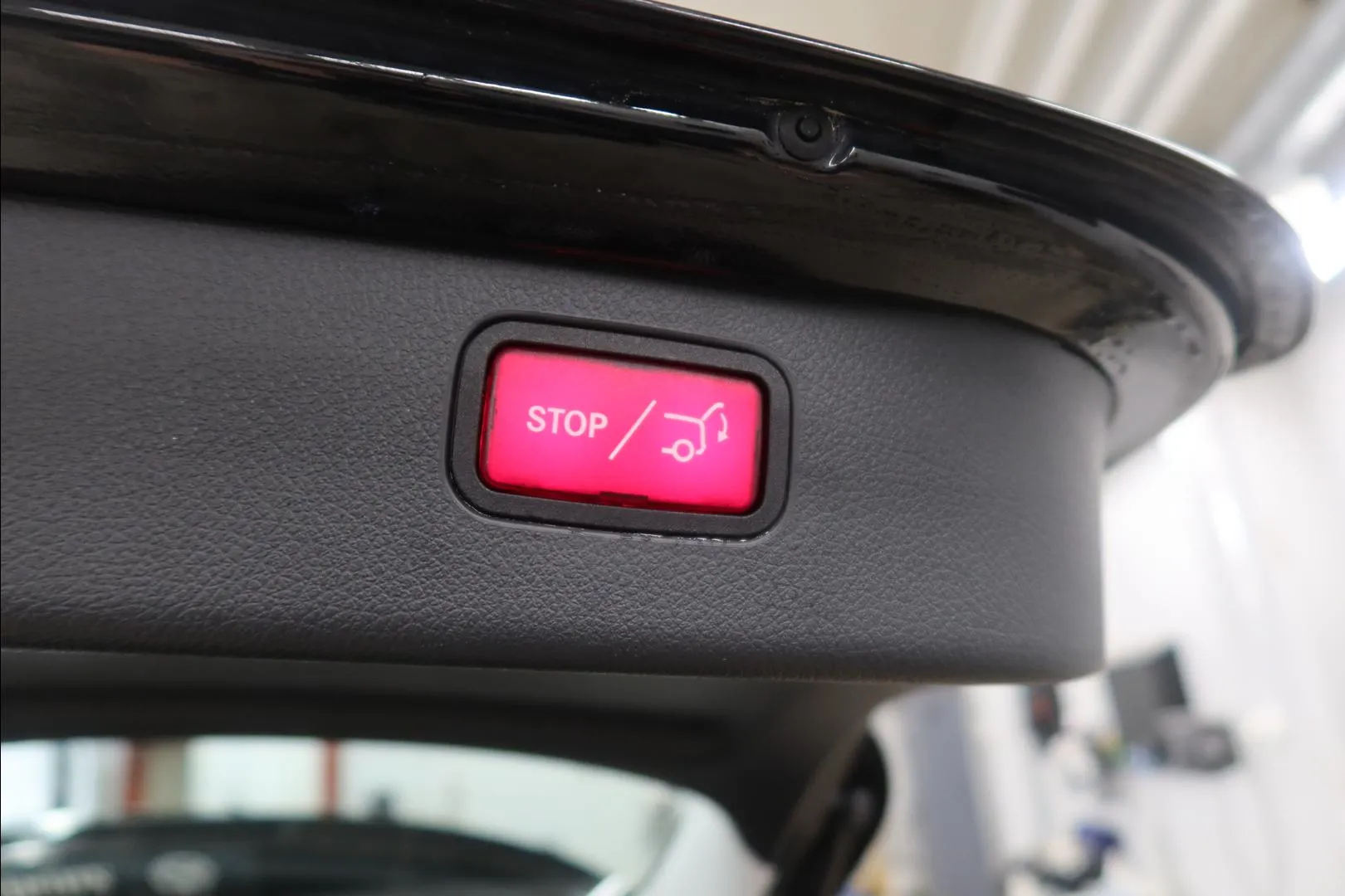 MERCEDES-BENZ C YLX-902 carousel image