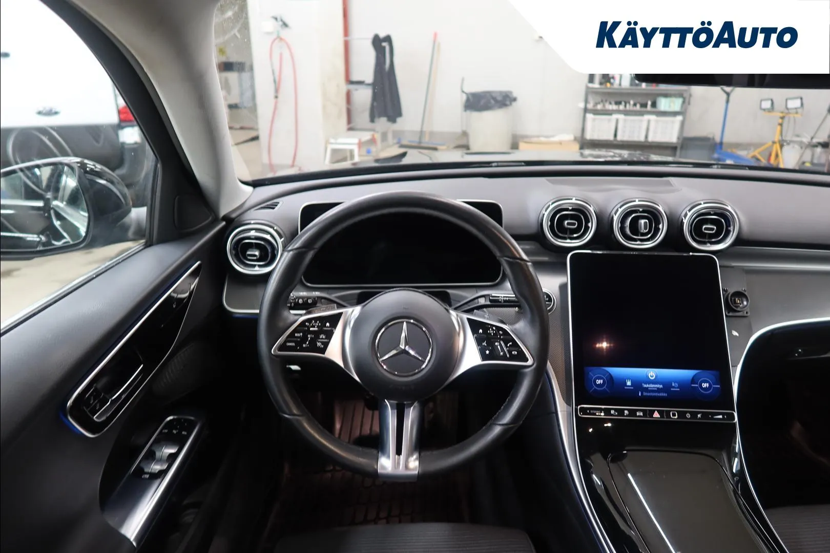 MERCEDES-BENZ C YLX-902 carousel image