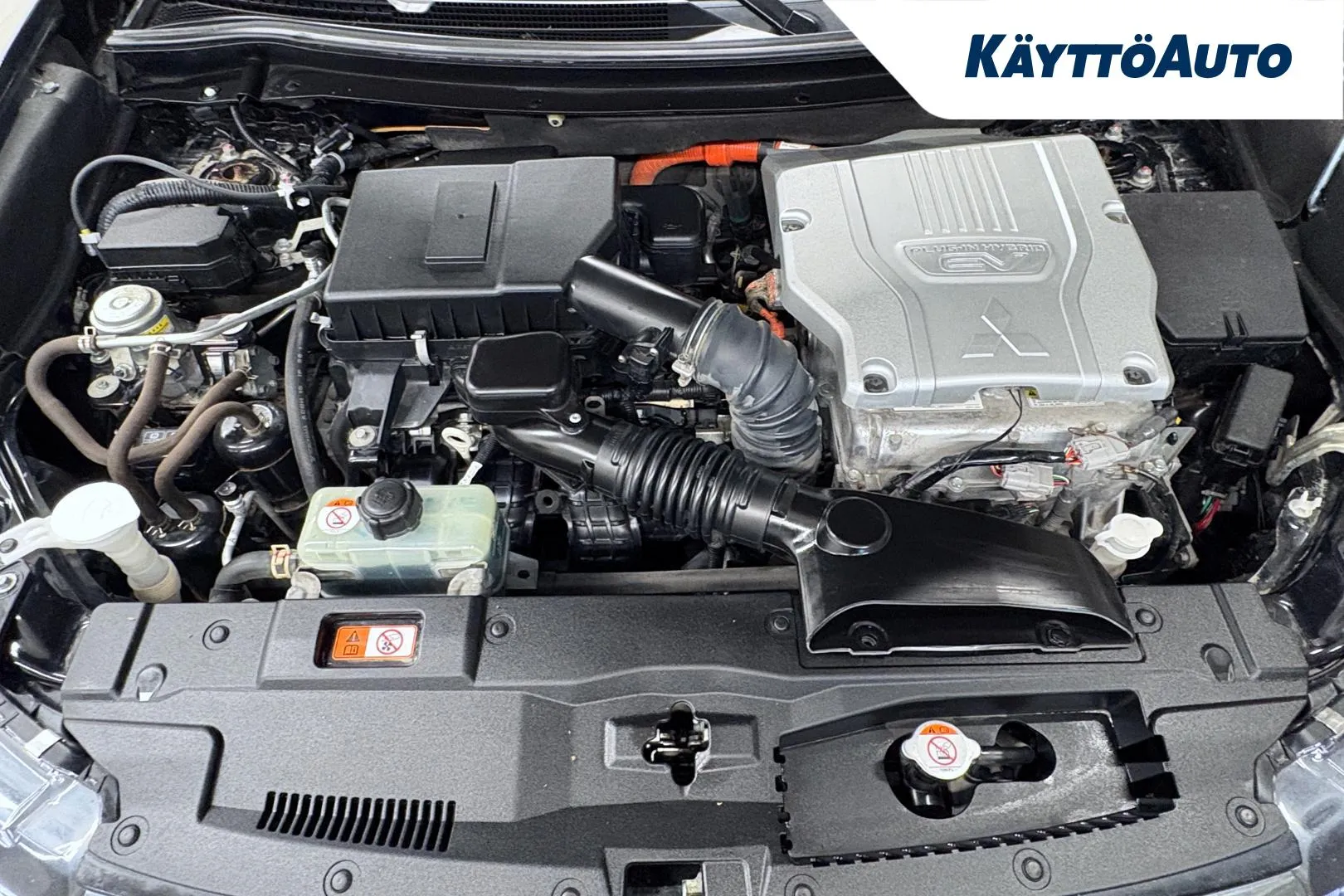 MITSUBISHI Outlander PHEV JLK-102 carousel image