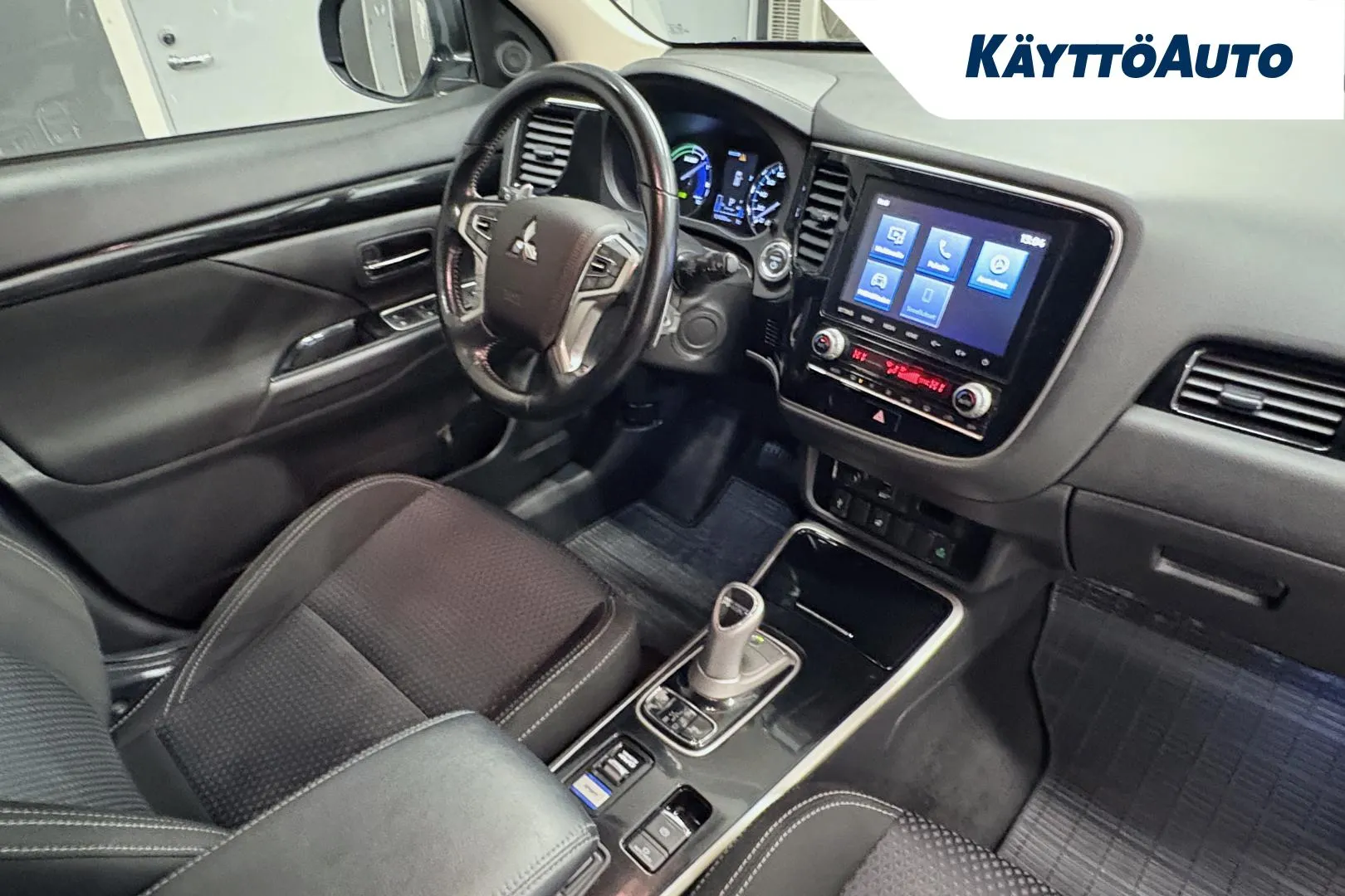 MITSUBISHI Outlander PHEV JLK-102 carousel image