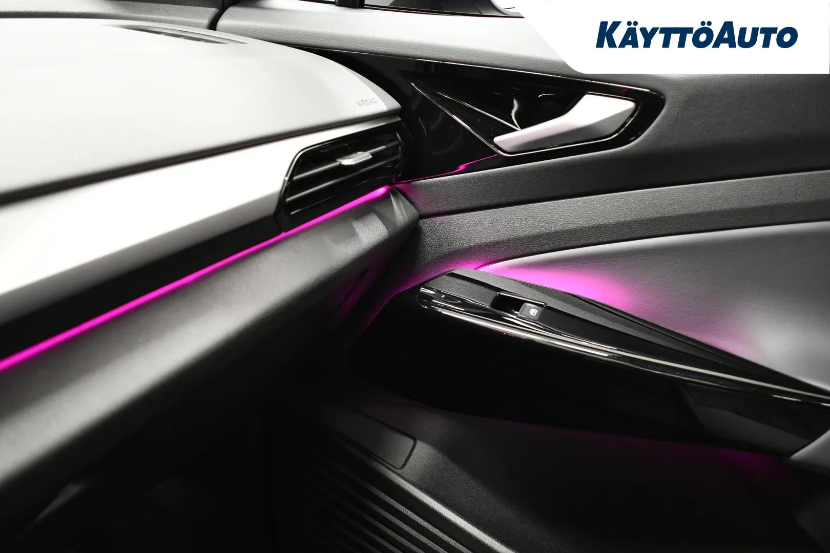 VOLKSWAGEN ID.4 NNA-584 carousel image