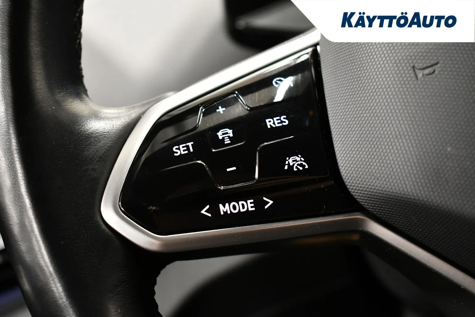 VOLKSWAGEN ID.4 NNA-584 carousel image