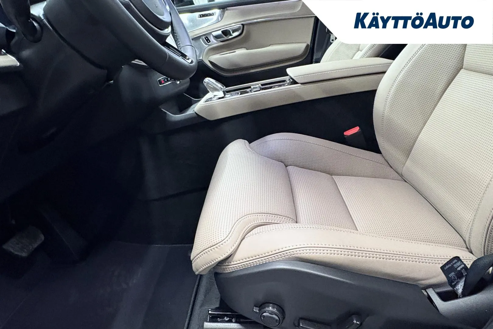 Volvo XC90 MRT-718 carousel image