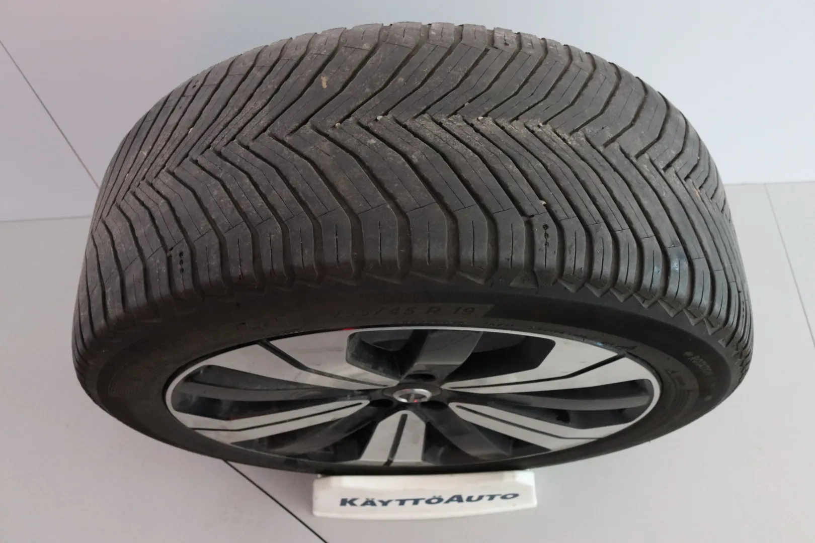 VOLVO C40 XPO-777 carousel image