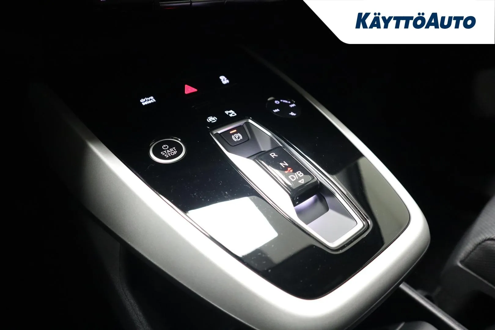 Audi Q4 e-tron NOI-275 carousel image