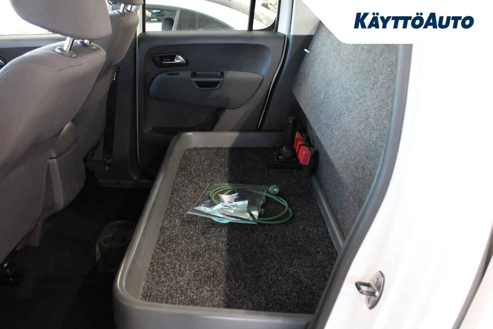 VOLKSWAGEN Amarok CJL-810 carousel image