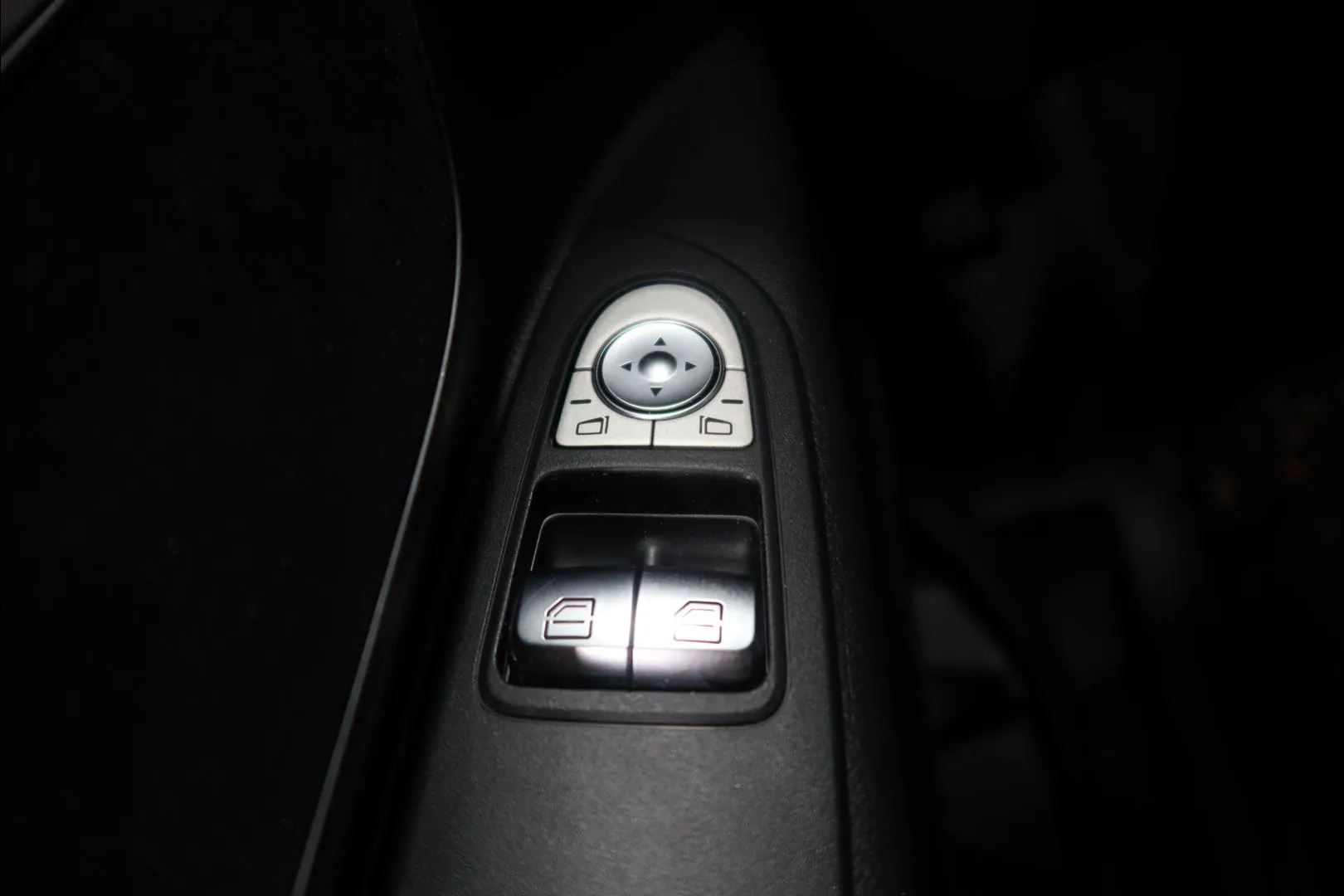 MERCEDES-BENZ Vito YKS-976 carousel image