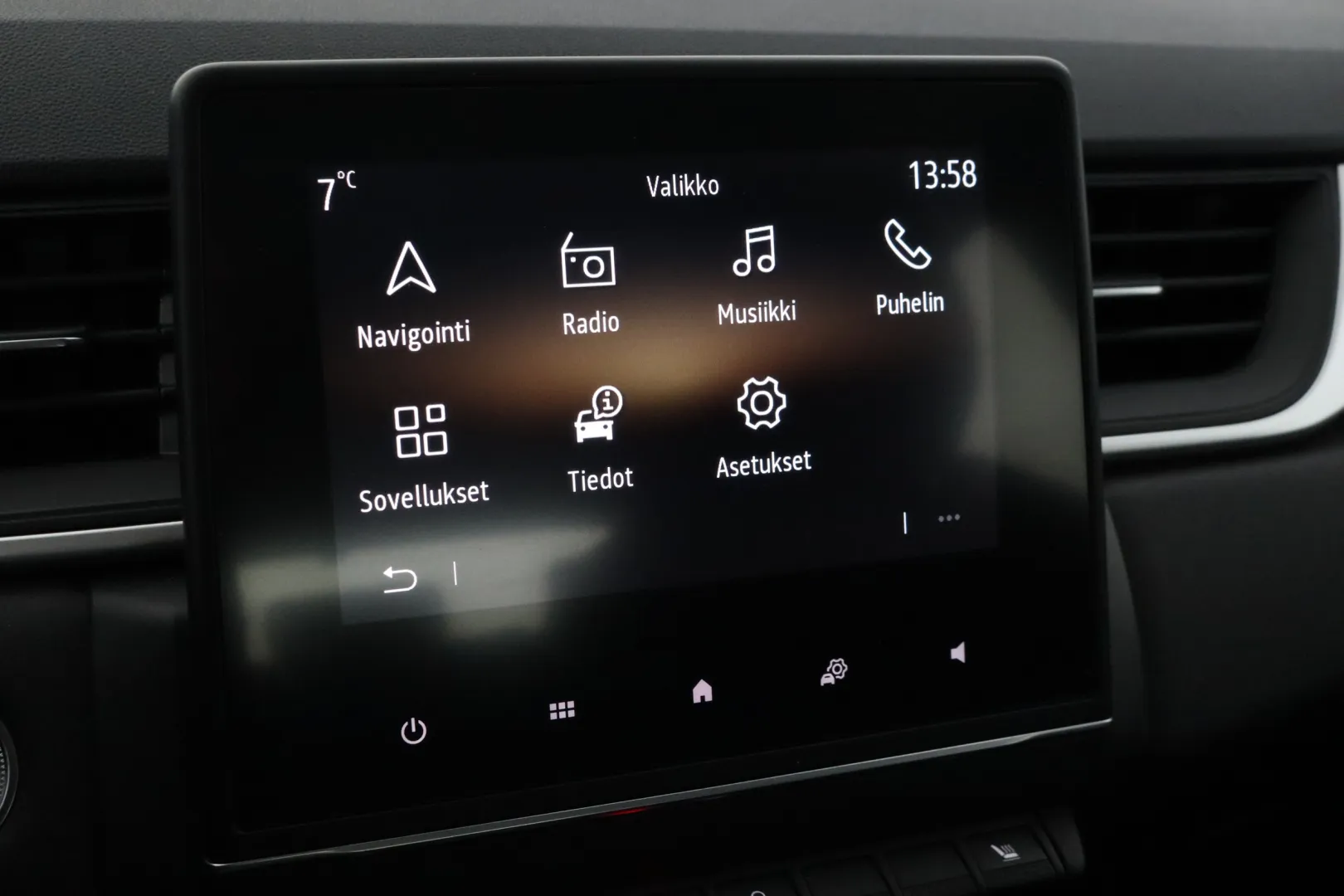 RENAULT Captur CPU-196 carousel image