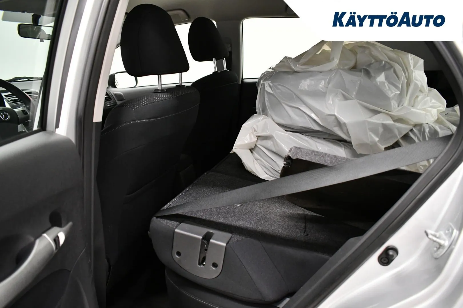 TOYOTA Auris GKH-445 carousel image