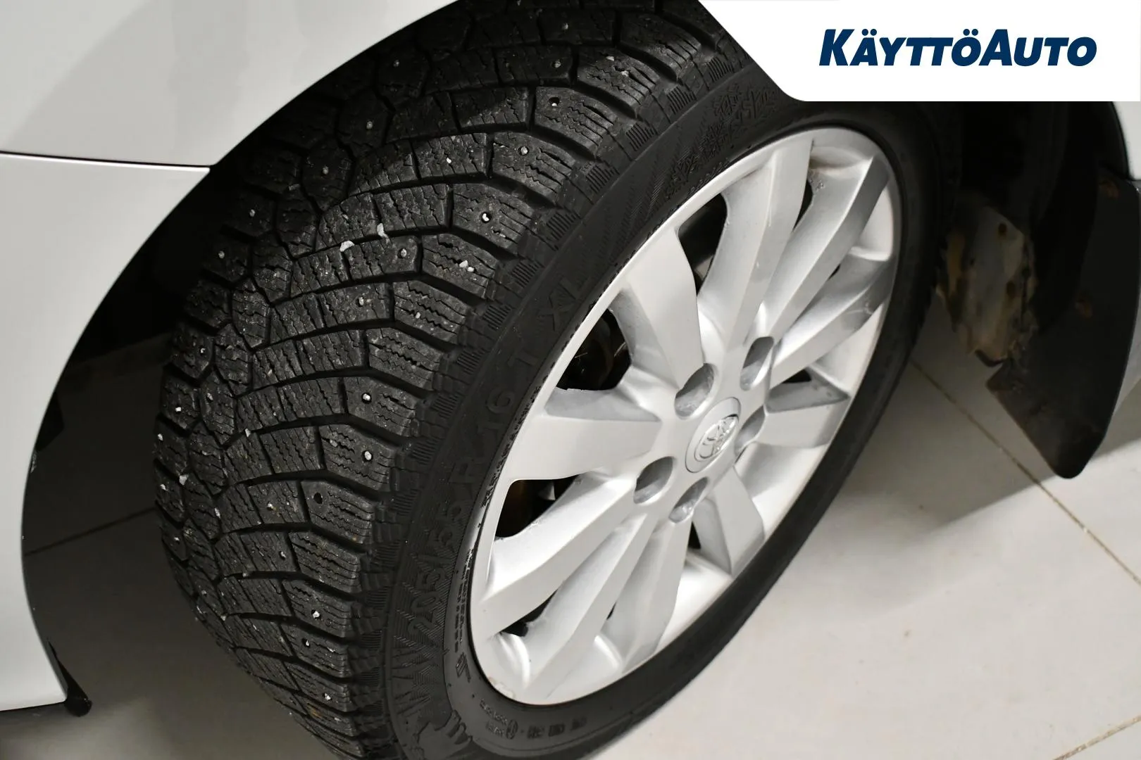 TOYOTA Auris GKH-445 carousel image